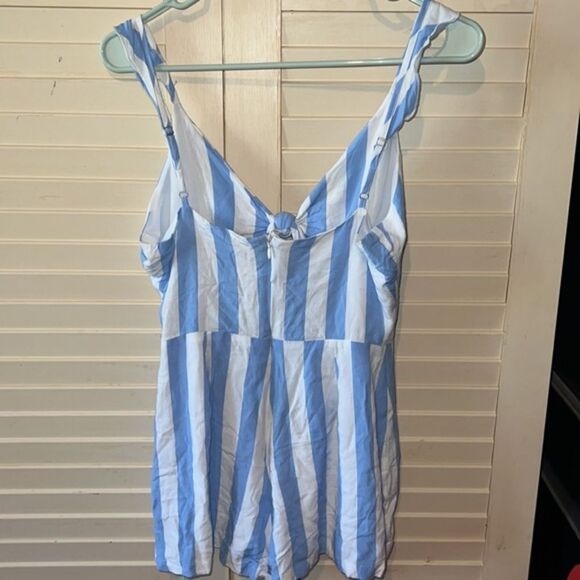 Rue21 blue and white striped romper - Picture 4 of 4